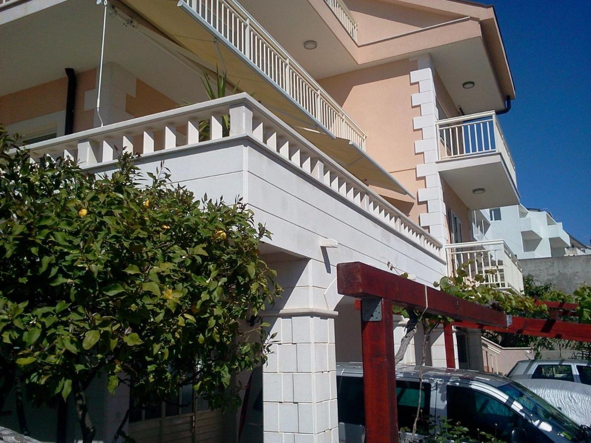 Apartments Jani Hvar Town Esterno foto