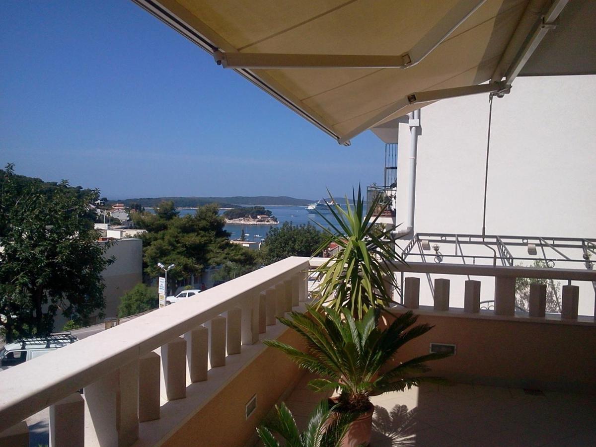 Apartments Jani Hvar Town Esterno foto